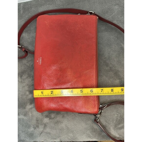 Fossil Red Leather Credit Card Slots Zipper Closure Crossbody Bag - Picture 15 of 16
